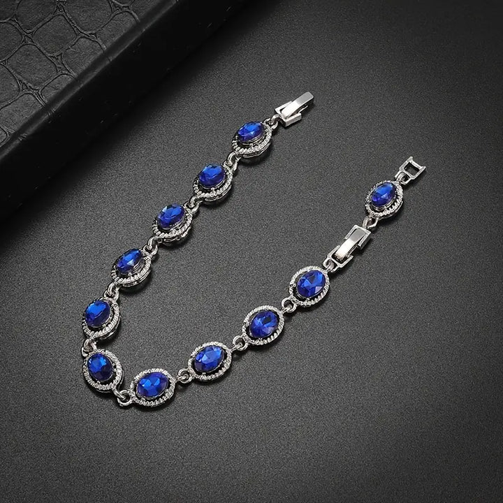 Azrielle Kynthara Bracelet | White Gold